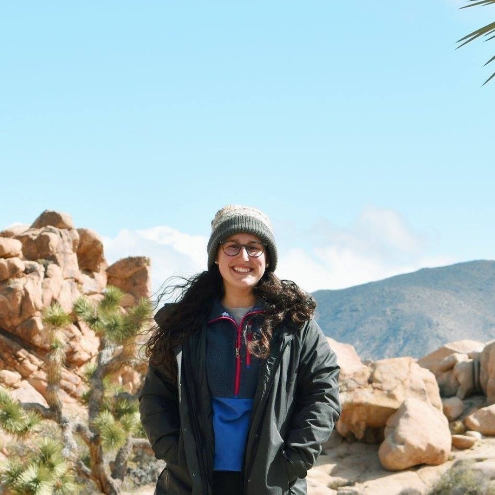 Meet your Posher, Emese